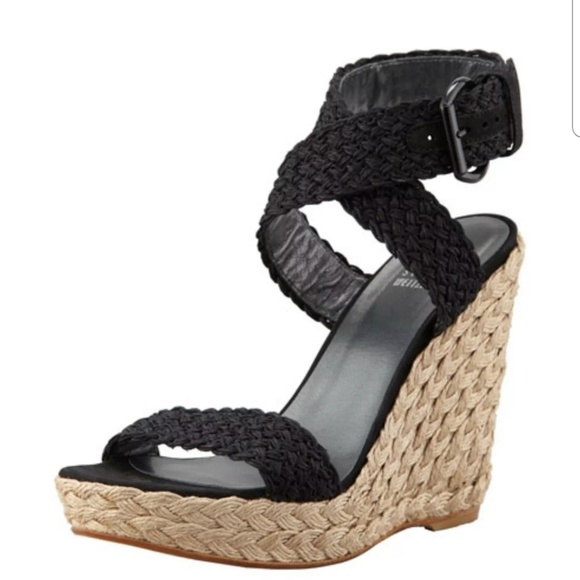 Stuart Weitzman Shoes - Stuart Weitzman Alex Crochet Wedge Sandals Size 7